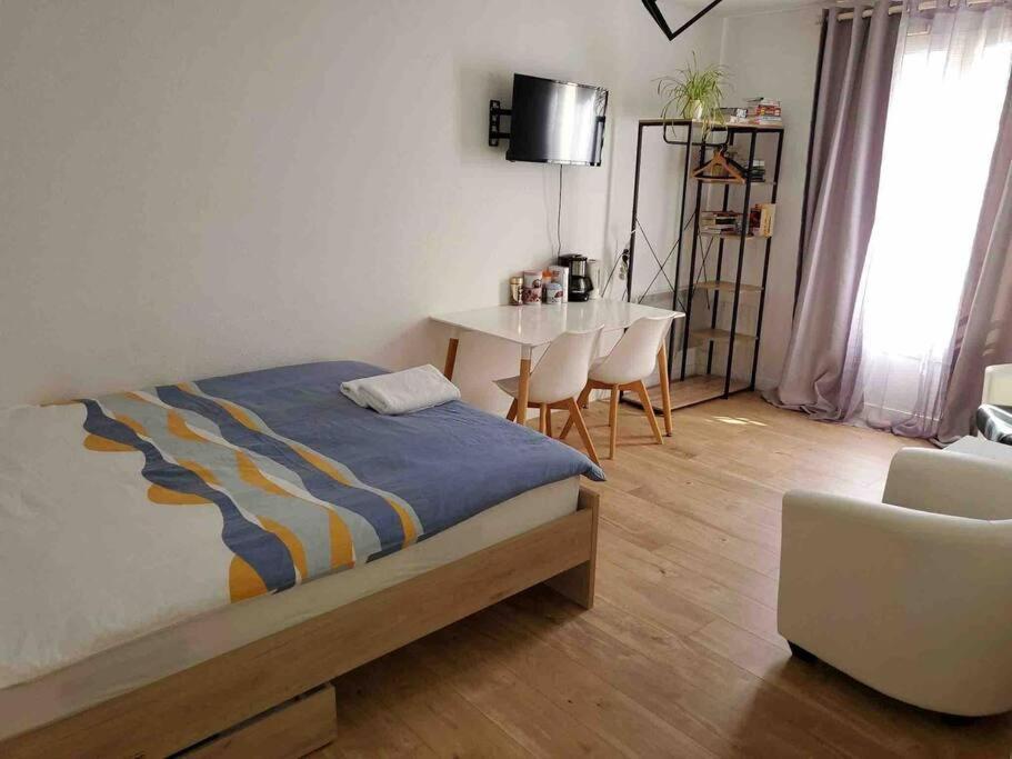 Appartement En Face De La Gare - Centre Ville Poitiers Exteriér fotografie